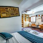 Roommo Viola * Firenze
