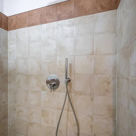 Roommo Viola Apartment Florenz