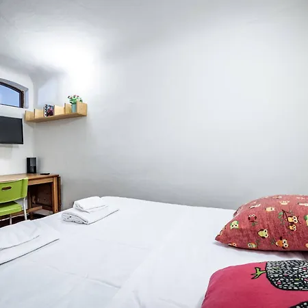 Roommo Viola Apartment Florenz