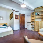 Apartment Roommo Viola