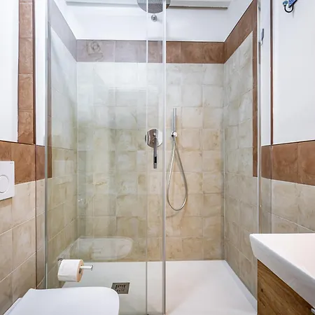 Roommo Viola * פירנצה